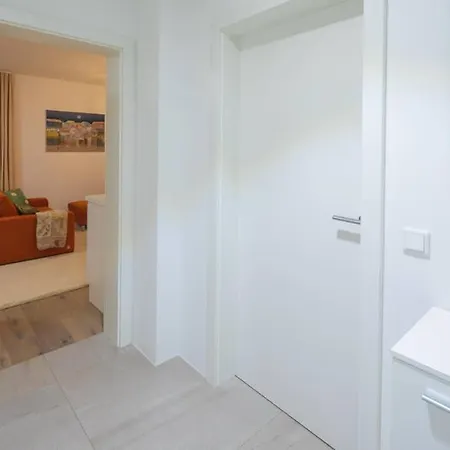 Modernes Apartment Josefiau Salisburgo Esterno foto
